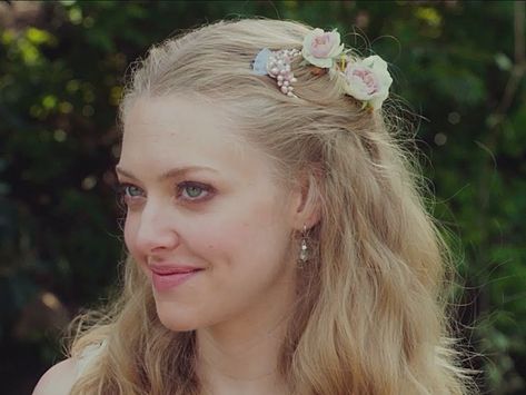 Mama Mia, Mia 3, Amanda Seyfried, Amy Winehouse, Island Girl, Bride Hairstyles, Blonde Girl, Hair Goals, Hair Inspo