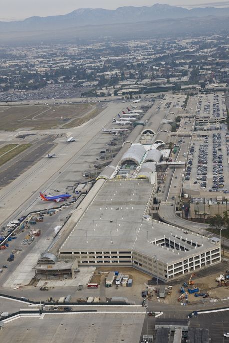 John Wayne Airport, Air Traffic Control, California Living, Vintage Airlines, Orange County California, Commercial Aircraft, United Airlines, California Dreaming, John Wayne