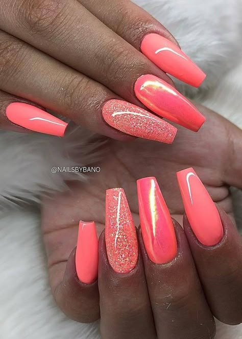 Aren't these coral nails with design summer and peach nail art ideas just beautiful?! These pretty spring nails and summer nails are perfect for the warm weather, so why not try them out yourself? For example, you can start with coral nails acrylic coffin, coral nails with glitter or other cool and creative coral nail art designs and coral nail ideas! Alternatively, we also have peach nails with design, peach nails acrylic coffin, peach nails with glitter, and other fun peach nail designs! Summer Peach Nails, Coral Nail Designs, Coral Acrylic Nails, Coral Ombre Nails, Coral Nail Art, Neon Coral Nails, Coral Nails With Design, Coral Nail, Apple Phones