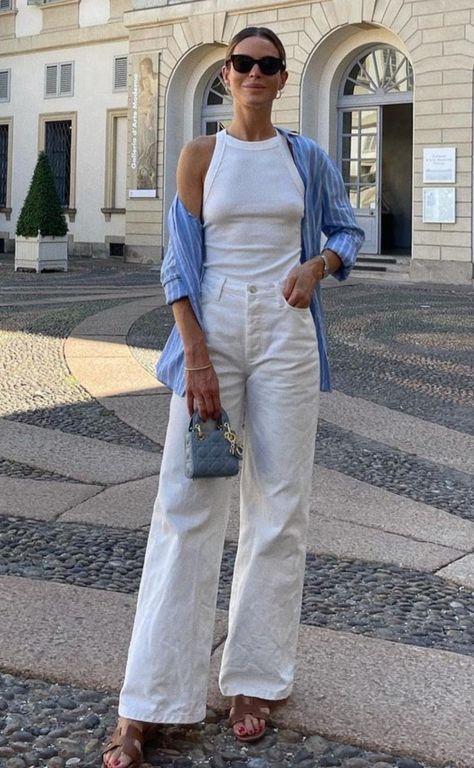 Europe City Outfit, Traveling Outfits Summer, Europe Outfits Summer European Vacation, Sylt Outfit, Croatia Fits, Lux Outfits, Portugal Outfits, Honeymoon Aesthetic, Spanish Girl