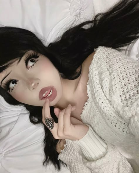 littlearly on tiktok (makeup inspo) Dolly Makeup, Black Pajama Pants, Classy Makeup, Gyaru Makeup, Tiktok Makeup, Soft Makeup Looks, Kawaii Makeup, Alt Makeup, Makeup Idea