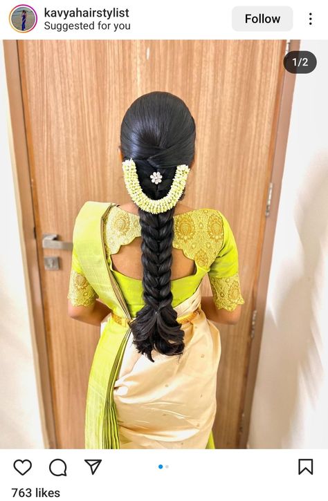 Simple Bridal Hairstyles South Indian, Long Hair V Cut, Simple Hairstyle For Saree, Indian Hairstyles For Saree, Traditional Hairstyles, Messy Braided Hairstyles, Simple Bridal Hairstyle, Bridal Hairstyle Indian Wedding, Hair Style On Saree