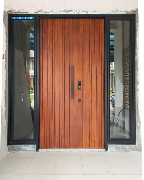 Daun pintu jati perhutani 120 x 236 cm dengan model mother and son dipasang pada kusen aluminium gandeng. Kuat, tahan lama dan anti rayap, model modern minimalis cocok untuk segala konsep bangunan. #PintuJati #PintuRumah #RumahBaru Houses Interior, Mother And Son, Modern Houses Interior, Modern Houses, House Exterior, Modern House, House Interior, Exterior, Quick Saves