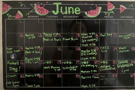 Monthly Whiteboard Calendar Ideas, August Chalkboard Calendar Ideas, May Chalkboard Calendar, June Chalkboard Calendar, Calander Ideas, Chalk Calendar, White Board Ideas, Calendar Doodles, Chalkboard Wall Art