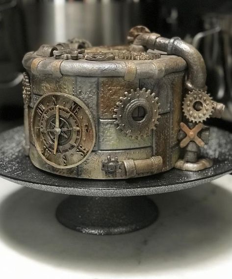 Steam Punk Cake, Steampunk Cake Ideas, Steampunk Party Food, Steampunk Party Ideas, Surreal Food, Steampunk Party Decorations, Steampunk Cakes, Steampunk Wedding Cake, Steampunk Cake