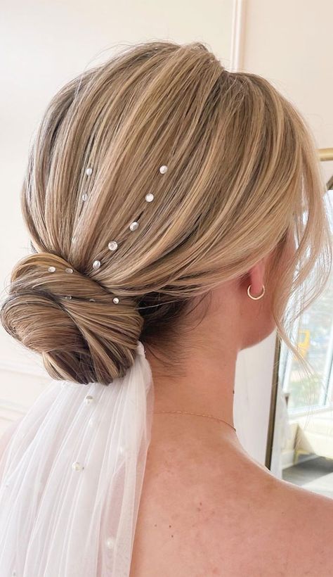 updo hairstyle, classic wedding hairstyles, messy bun updo, updo wedding hairstyle, bridal updo, bridal hairstyles, wedding day hairstyles Bun With Veil, Classic Low Bun, Classic Wedding Hairstyles, Bun Wedding Hair, Bride Hairstyles With Veil, Low Bun Wedding Hair, Blonde Wedding Hair, Bun Wedding, Wedding Bun