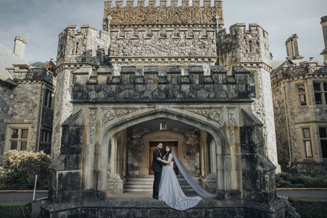 Castle Photoshoot, Hatley Castle, Wedding Castle, Veil Cathedral, Photoshoot Engagement, Dress With Train, Long Veil, Bridal Photoshoot, Cathedral Veil