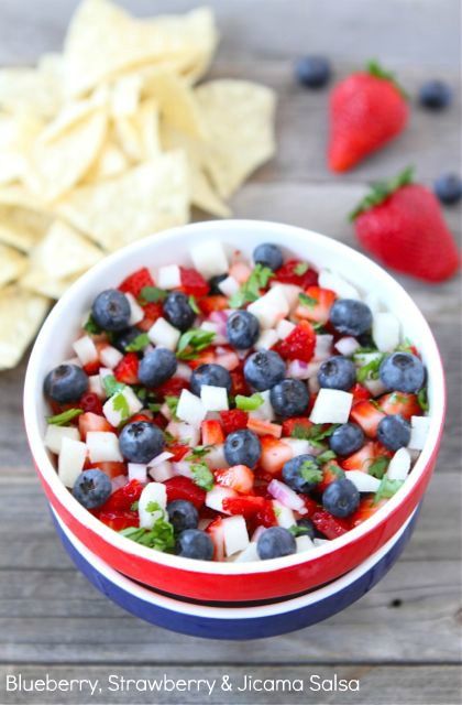 Yummy Mummy Kitchen: Patriotic Salad and More Red, White, and Blue Recipes for 4th of July Jicama Salsa, Jicama Salad, Light Lunches, Fruit And Veggies, Patriotic Food, Salsa Fresca, Healing Foods, Fourth Of July Food, Games Ideas