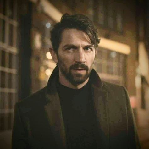 Michiel Huisman Hot, Antonin Dolohov, Michael Huisman, Dread Wolf, Michiel Huisman, Oh My Goddess, Actors, Books, Fictional Characters