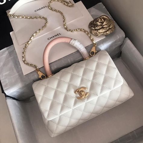 Sac Louis Vuitton, Chanel Fashion Show, Tas Bahu, نظارات شمسية, Luxury Purses, Cheap Handbags, Dior Handbags, Fancy Bags, Hermes Handbags