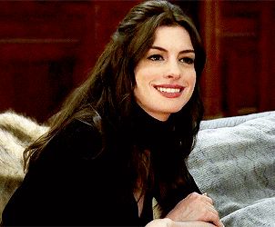 Anne Hathaway Gif, Aesthetic 00s, Anne Hattaway, Pretty Gif, The Dark Knight Rises, Film Art, Aesthetic Gif, Anne Hathaway, Girl Crush