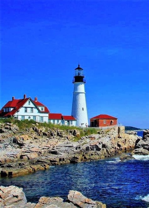 Cape Elizabeth Lighthouse, Maine, USA Lighthouse Maine, Portland Head Light, Maine Lighthouses, Cape Elizabeth, Maine Usa, Lighthouse, Beautiful Places, Maine, Cape