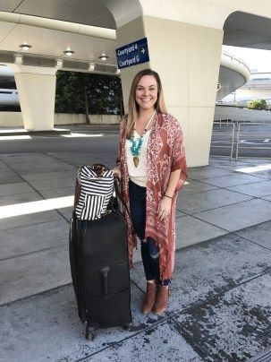 How to Style a Kimono 2 Different Ways, kimono outfit fall, kimono outfit fall boho, travel outfit, travel outfit Napa Valley, travel outfit airport style