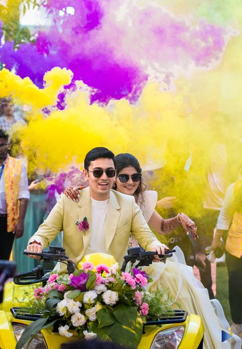 Haldi Entry, Carnival Haldi, Couple Entry, Atv Bike, Bike Couple, Mehendi Decor, Gentleman Aesthetic, Entry Decor, Hand Coloring