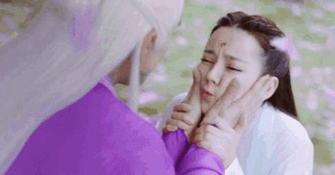 Face Squish Cheeks GIF - Face Squish Cheeks Cute - Discover & Share GIFs Squish Cheeks, Cheek Squish, Cheeks Cute, Perfect Face, Animated Gif, Cool Gifs, Kpop Girls, Kiss, Gif