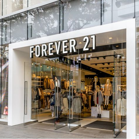 Forever 21 Is Having An Incredible Summer Sale& Youre Going To Want to Stock Up Teen Stores, Cheap Clothing Stores, Forever 21 Store, Forever 21 Outfits, Job Interview Questions, Fast Fashion Brands, Interview Questions, Summer Fashion Outfits, High Fashion Street Style