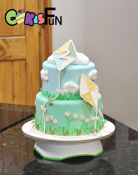 Kites and Clouds - Cake by Cakes For Fun Kite Cake, Kite Birthday Party, Clouds Cake, Handmade Cards For Friends, Kite Party, Airplane Cake, Layered Cakes, Cloud Cake, Rainbow Png