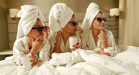 Spa day every day. Who's in? ⁣ Tag your bestie and plan a Sunday SPA date with them⁣ Spa Group Photoshoot, Kosmetyki Mary Kay, Bachelorette Party Photo, Bridesmaid Photoshoot, Pj Party, Bridesmaids Photos, Wedding Photos Poses, Bridal Event, Spa Party