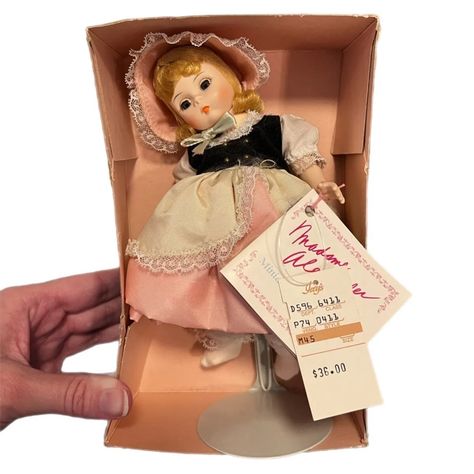 Vintage Madame Alexander Doll 8 Inch **Bo Peep New With Tags In Wrong Box Missing Shoes ***You Are Purchasing A Used &/Or Vintage Item. I Do My Best To Accurately Describe The Items Condition But I Am Only Human, So Some Imperfections May Be Missed. Actual Color Of Item May Differ Due To The Screen Used To View The Item. I Am Only Human, Vintage Madame Alexander Dolls, Little Bo Peep, Bo Peep, Madame Alexander Dolls, Box Accessories, Alexander Dolls, Disney Dolls, Madame Alexander