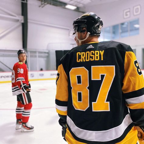 Sidney Crosby and Connar Bedard. September, 2023 Sydney Crosby, Hockey Guys, Sidney Crosby, Hockey Players, Ice Hockey, Nhl, Hockey, Collage, Pins