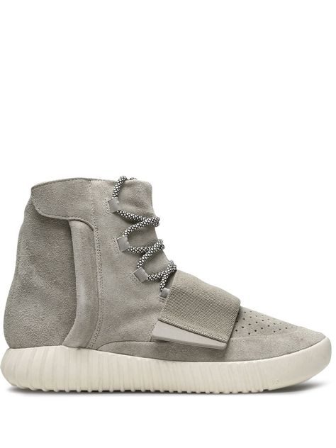 Yeezy Boost 750, Kanye West Style, Yeezy 750, Adidas Grey, Nike Boots, Yeezy Sneakers, Top Sneakers Women, Yeezy Shoes, Brown Sneakers