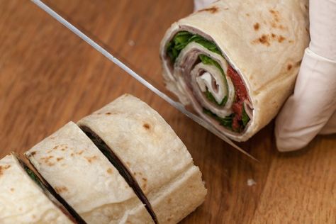 Deli Pinwheels, Pinwheel Wraps, How To Make Pinwheels, Turkey Pinwheels, Turkey Roll Ups, Pinwheel Sandwiches, Pinwheel Appetizers, Sweet And Sour Sauces, Sandwich Wraps