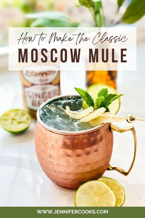 Experience the ultimate Moscow Mule cocktail with spicy ginger beer, top-shelf vodka, and fresh lime juice, all served in a traditional copper mug. Learn how to craft this refreshing, classic drink, discover variations like the Kentucky Mule, and find tips for choosing the best ingredients for hot summer days! Easy Moscow Mule Recipe, Kentucky Mule, Indulgent Recipes, Diy Juice, Alcoholic Punch Recipes, Beer Top, Moscow Mule Cocktail, Moscow Mule Recipe, Copper Mug