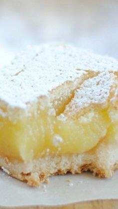 Italian Cookie, Coconut Dessert, Yummy Deserts, Lemon Bars Recipe, Lime Recipes, Torte Cupcake, Lemon Dessert Recipes, Bakery Box, Brownie Desserts