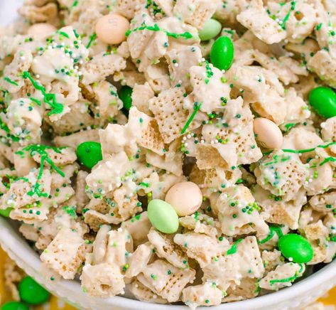 Leprechaun Bait: If you’re looking for fun snacks for St. Patrick’s Day for your little leprechauns, this leprechaun bait (aka leprechaun chow) is it! Your whole family will love this mix of white chocolate, cereal, sprinkles, and M&Ms! Quick Overview: Cover the dry cereal with melted chocolate chips, stir in the sprinkles and let it... The post Leprechaun Bait appeared first on Fantabulosity. Leprechaun Puppy Chow, Green Chex Mix St. Patrick's Day, Lucky Charms Chex Mix White Chocolate, Green Puppy Chow, Green Food Party, Lemon Puppy Chow, Leprechaun Bait, St Patrick Day Snacks, Puppy Chow Chex Mix Recipe