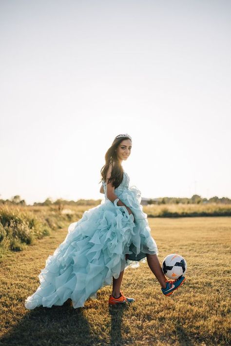 A big puffy dress on a soccer field? Now that’s attention grabbing! If you play a sport or you’re known as the biggest fan of a certain team, show off your skills or pride on the field. - See more at: http://www.quinceanera.com/photo-and-video/15-insta-worthy-quinceanera-photography-poses/?utm_source=pinterest&utm_medium=social&utm_campaign=article-020916-photo-and-video-15-insta-worthy-quinceanera-photography-poses#sthash.6Q6jbclI.dpuf Quince Picture Ideas, Sport Photoshoot Ideas, Volleyball Ideas, Quince Pictures, Quinceanera Pictures, Quinceanera Photoshoot, Sport Photoshoot, Soccer Photography, Quinceanera Photography