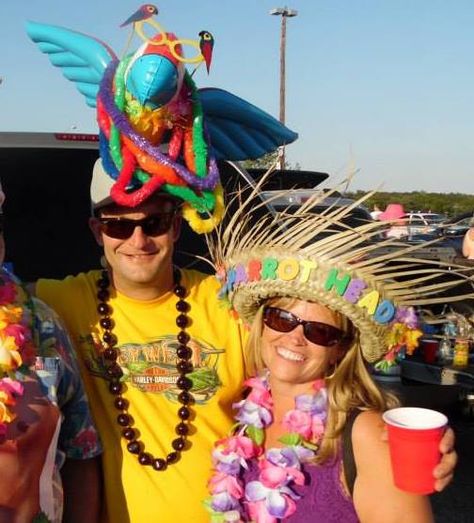 We do love the crazy hats when tailgating at a Jimmy Buffett concert! Jimmie Buffet, Jimmy Buffett Concert Outfit, Jimmy Buffett Tailgate, Parrothead Party, Buffett Ideas, Margarita Ville, Buffet Theme, Jimmy Buffett Party, Jimmy Buffett Concert