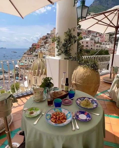 Italia ✦ SUPER ITALY ✦  🇮🇹 on Instagram: "10 perfect places to have a meal during the summer in Italy’s dolce vita 💚🤍❤️🥂🍾😍  Beautiful collection by 📹 @pinkines 👏🏼  Tag someone you’love to eat here with ❤️  1. Ristorante Dau Cila - Riomaggiore 2. Rada Beach Bistrot - Positano 3. Villa Treville - Positano 4. Le Sirenuse - Positano 5. Giardino Eden Ischia  6. La Peschiera - Monopoli 7. Sublimis Boutique Hotel - Camogli 8. La Canzone del Mar - Capri 9. da I Gemelli - Portofino 10. Le Arcate - Atrani • © All rights and credits reserved to the respective owner(s) • #super_italy 🇮🇹 #italia #italy #perfectplaces #amazingspot #ristoranteitaliano #riomaggiore #positano #portofino #camogli #monopoli #ischia #capri" Villa Treville, Ocean City Boardwalk, Niagara Falls State Park, Le Sirenuse, Summer In Italy, Guadalupe River, Europe Italy, Italian Interior Design, Universal Studios Orlando