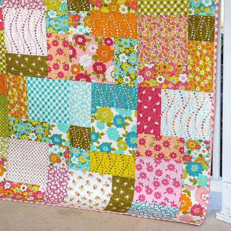 Shortcut Quilt: Layer Cake Loop Scrap Quilt Tutorial, Big Block Quilts Patterns Free, Easy Christmas Quilt Blocks Free Pattern, Free Layer Cake Quilt Pattern, Double Slice Layer Cake Quilt Pattern, Layer Cake Friendly Quilt Patterns, Piece Of Cake Quilt Pattern, Layer Cake Quilt Blocks, Layer Cake Quilt