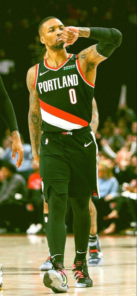 Dame Lillard Wallpaper, Damian Lillard Aesthetic, Damian Lillard Wallpapers, Dame Lillard, Aesthetic Basketball, Dame Time, Dear Basketball, Bola Basket, Damian Lillard