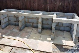 Casting Concrete, Concrete Worktop, Concrete Outdoor Kitchen, Outdoor Bbq Area, Outdoor Kitchen Decor, Outdoor Kitchen Plans, Outdoor Kitchen Bars, Build Outdoor Kitchen, Outdoor Bbq Kitchen