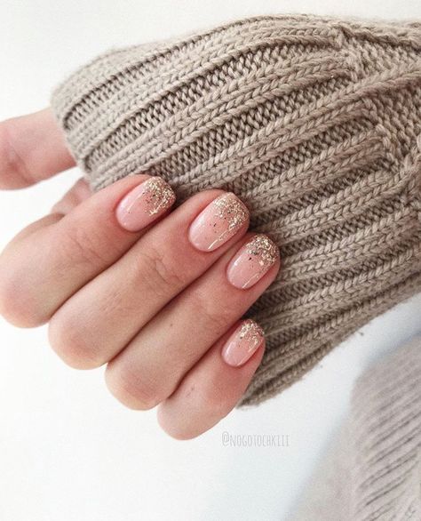 Makijaż Smokey Eye, Short Nail Designs, Summer Nails Colors, Neutral Nails, Xmas Nails, Manicure Y Pedicure, Minimalist Nails, Chic Nails, Short Acrylic Nails