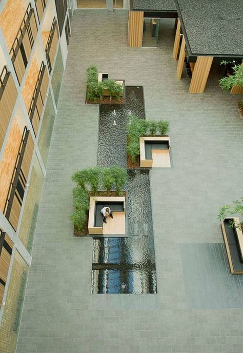 Green Atrium, Urban Landscape Design, Courtyard Design, Landscape Architecture Design, Urban Furniture, Urban Architecture, Urban Spaces, Courtyard Garden, Water Feature