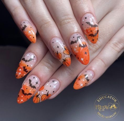 Halloween Nails Stickers, Aethestic Outfits, Aesthetic Halloween Nails, Halloween Nails Orange, Spooky Season Outfits, Orange Halloween Nails, Spooky Season Nails, Beach Nails Art, Glitter Fade Nails