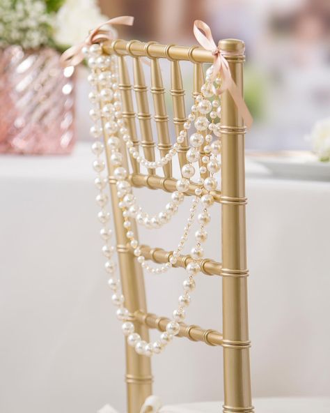 Pearl Wedding Decorations, Pearls Wedding Theme, Pearl Bridal Shower, Wedding Decorations Table, Pearl Centerpiece, Pearl Garland, Pearl Party, Turtleneck Outfit, Pearl Decorations