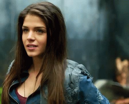 Octavia Blake Gif, Marie Avgeropoulos Gif, Mind Stone, Octavia Blake, Robbie Kay, The 100 Cast, Marie Avgeropoulos, James Dashner, Dylan Sprayberry