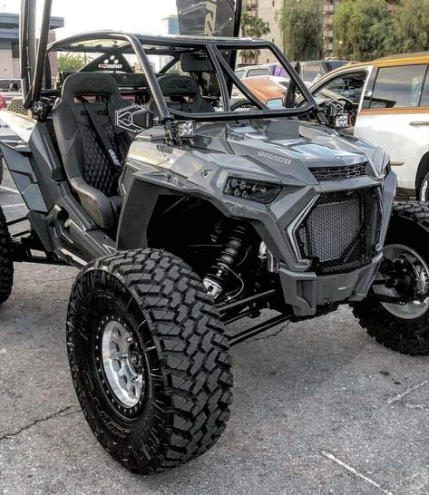 Off Roading Vehicles, Polaris Rzr Accessories, Rzr Accessories, Atv Four Wheelers, Can Am Atv, Atv Car, Adventure Car, Country Aesthetic, Polaris Atv