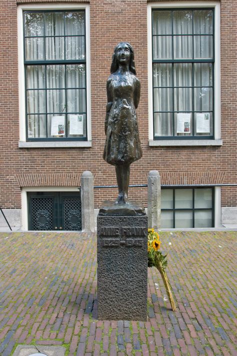 Anne Frank Museum, Anne Frank House, Amsterdam Holland, I Amsterdam, Amsterdam Travel, Amsterdam City, Anne Frank, Amsterdam Netherlands, Once In A Lifetime