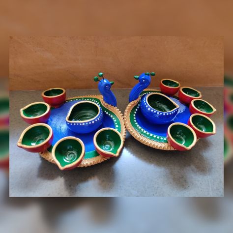 Big Diya Decoration Ideas, Diwali Diya Decoration Handmade, Clay Diyas For Diwali, Pot Decoration Ideas, Diya Making, Newspaper Art And Craft, Clay Diya, Diwali Art, Kalash Decoration