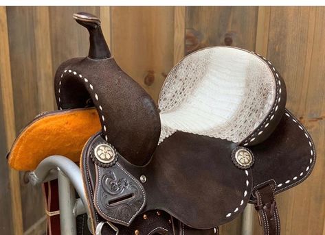 Barrel Saddles For Sale, Barrel Saddles Deep Seat, Barrel Racing Tack Sets, Western Pleasure Saddle, Western Show Saddle, Western Saddle Types, Barrel Racing Tack Rodeo, Barrel Racing Saddles, Western Saddles