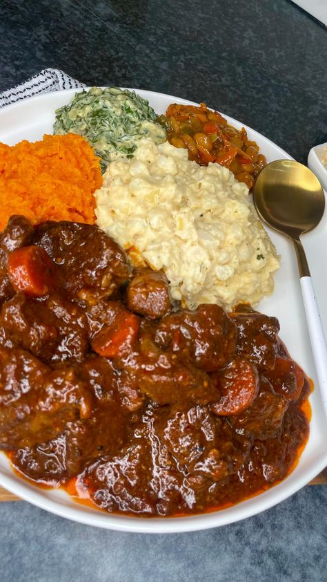 Nomcebo Shongwe on Reels | ShaunMusiQ · uShaka Cooking Soul Food, Grub Hub, Foodie Lover, Diy Couple, Couple Room, Meat Diet, African Cooking, Food Motivation, Meals Ideas