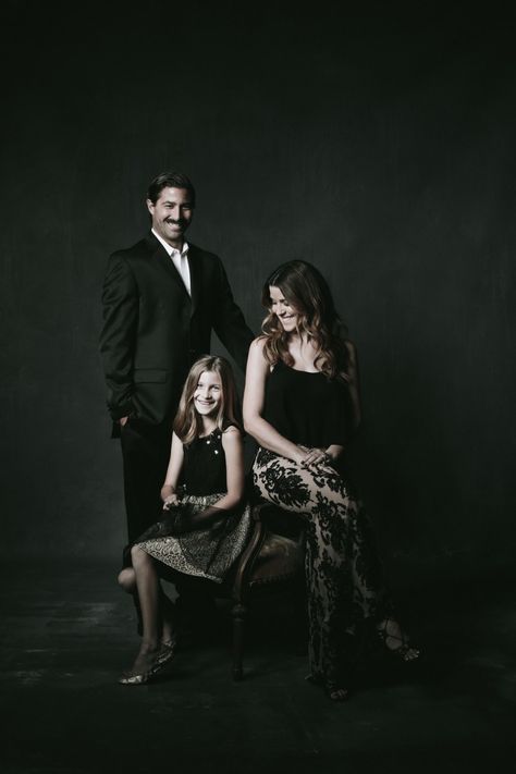 Gothic Family Portrait, Family Studio Photoshoot Poses, Photoshoot Invitation, Dark Family Photoshoot, Edgy Family Photoshoot, Painted Canvas Backdrop, Classy Family, Black Photoshoot, Indoor Family Photos