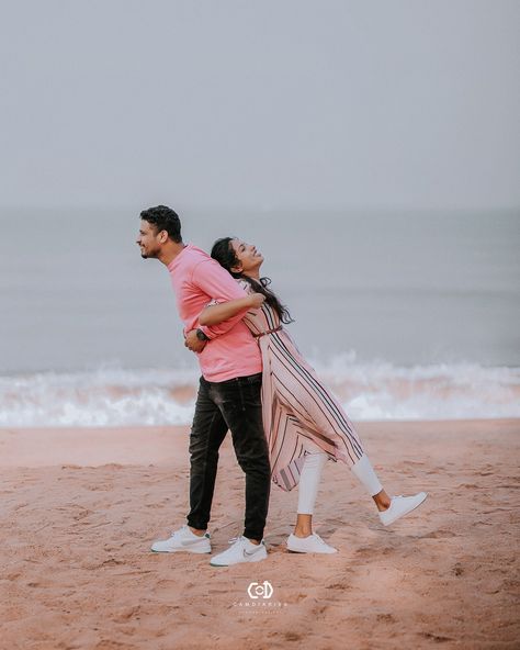 Western Couples, Shoot Poses, Beach Couple, Couple Picture, Pre Wedding Poses, Outdoor Shoot, Beach Shoot, Couple Picture Poses, Indian Bridal Fashion