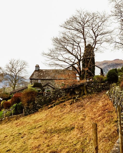 Lakes District England, Romanticising Autumn, England Castle, Lake District Cottages, Countryside Living, Autumn Cottage, Lake District England, Castle Combe, 2024 Aesthetic