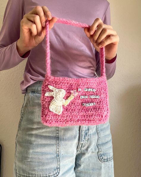 🎶I heard you like magic, I got a wand and a rabbit🎶 I‘m soooo obsessed with Chappell Roans music rn aaaaaaah 💗 #crochet #crochetpurse #crochetbag #queer #chappellroan #embroidery #beads #redwinesupernova Chappell Roan Crochet, Knitted Stuff, Embroidery Beads, Crochet Business, Chappell Roan, Custom Crochet, Crochet Videos, Crochet Purses, Crochet Ideas