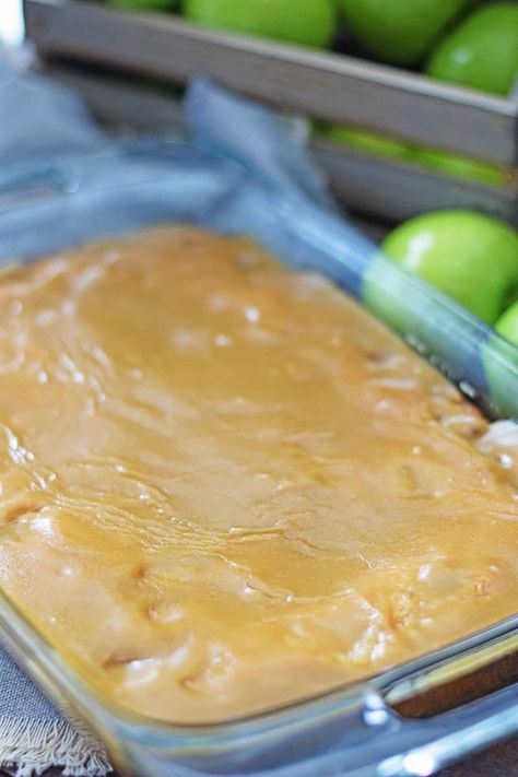 Fresh Apple Cake with Brown Sugar Glaze is a sugary sweet cake filled with fresh apples, pecans, and topped with buttery brown sugar decadence. This simple cake is little slice of comfort just waiting to be devoured! #applecake #brownsugarglaze #applerecipes #cake Apple Cake Recipe Easy, Brown Sugar Icing, Moist Apple Cake, Cake Apple, Apple Cakes, Slow Cooker Apple Butter, Easy Apple Cake, Fresh Apple Cake, Brown Sugar Glaze